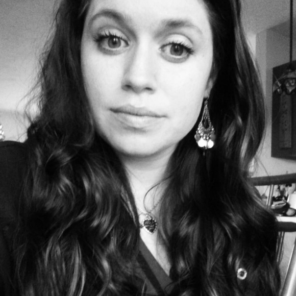 Meet your Posher, E - Picture 1 of 1